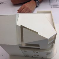 Modell von Gebäude mit Flachdach